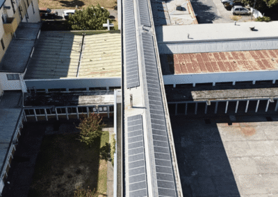 Arzobispado con instalación fotovoltaica para generación de energía solar